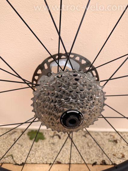 Roues Carbone OQUO RP45 LTD + Disques Ultegra + Cassette Ultegra 12v - 2