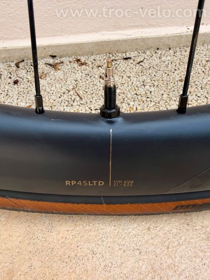 Roues Carbone OQUO RP45 LTD + Disques Ultegra + Cassette Ultegra 12v - 3