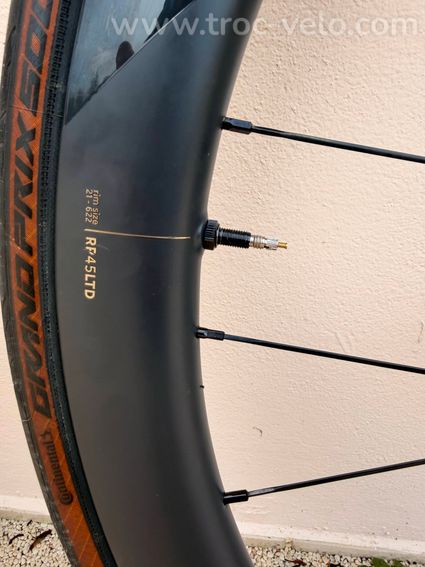 Roues Carbone OQUO RP45 LTD + Disques Ultegra + Cassette Ultegra 12v - 6