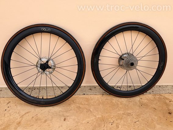 Roues Carbone OQUO RP45 LTD + Disques Ultegra + Cassette Ultegra 12v - 8
