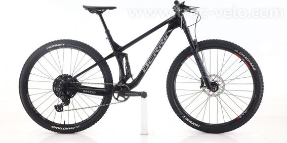 Produit Reconditionne Berria Mako 6 1 Xt Velo Vtt Tres Bon Etat