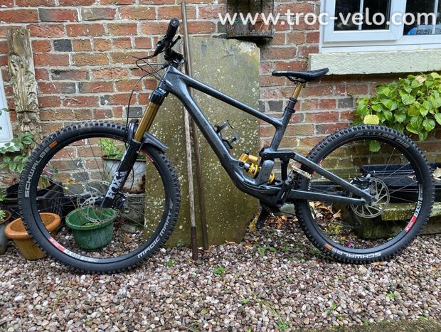 2023 Specialized Enduro S-Works Carbon Fibre - 1