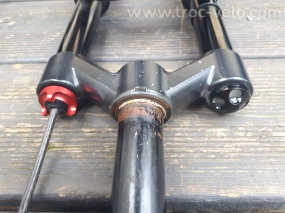 Trés belle Fourche carbone DT Swiss XRC 100 Carbon 26" - 5