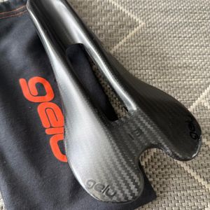 Selle GELU E1 full carbone - 60gr - 1