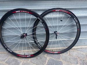paire de roue dt swiss rrc 32 boyaux - 1