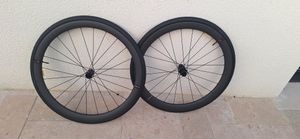 Vend roue Reserve 40|44  neuve  - 1