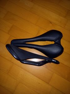 Bontrager Anja Pro Carbon 154  - 1