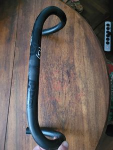 PRO cintre Vibe en Carbone - 1