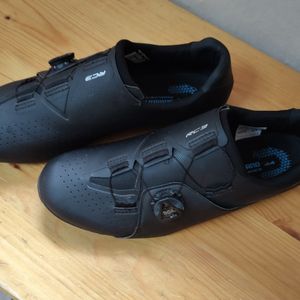 Chaussures shimano - 1