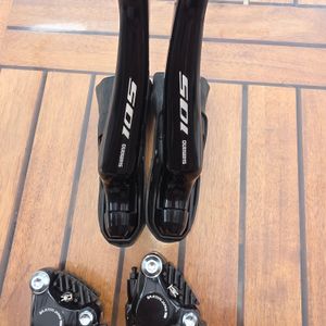 Manettes shimano 105 11v  et étriers neufs - 1