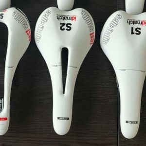Lot de 3 selles - 1