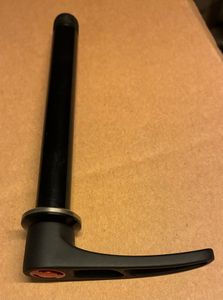 Axe traversant Dt Swiss 15mm - 1