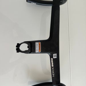 Cintre intégré Momo Design Carbon SystemBar - 1