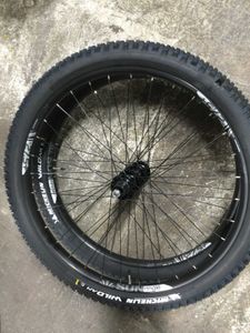 Paire de Roues Duroc 40 27,5+ Et pneus Michelin NE... - 1