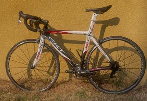 Vélo de route carbone - 1