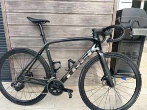 Trek Emonda SL 6 AXS - 1