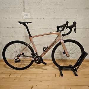 Vends vélo route Spécialized Roubaix Sport  - 1