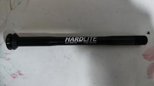 Axe AR x12 12x142 Hardlite neuf - 1