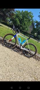 Velo de route carbone (triathlon)  - 1