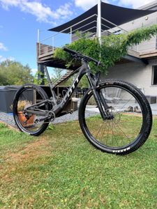 VTT SCOTT Spark RC team M - 1