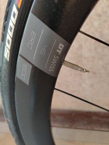 Roue carbone DTswiss arc 1600 profil 45mm - 1