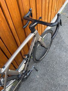 Vélo de route Trek Madone 9.5 taille 56 - 1