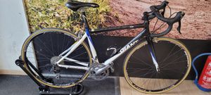 Velo de route Giant 105 Taille S - 1