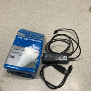 Chargeur DI2 Shimano - 1