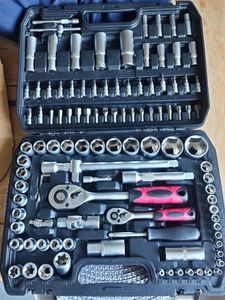 Boite à outilos 108 pièces pour vélo et auto - 1