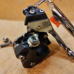 Dérailleur avant Shimano 11v 2 plateaux  - 1