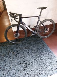 Vélo de course Giant 2024. Finaliste du vélo de l'... - 1