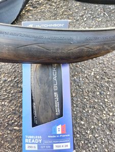paire pneus hutchinson blackbird 28mm tubeless - 1