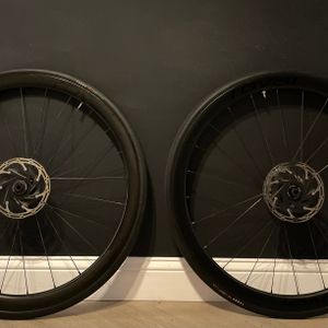 🔥 Paire de roues ROVAL carbon C38 disc DT SWISS p... - 1