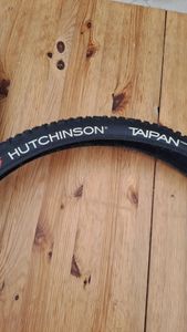 LOT Pneus Hutchinson taipan 29 2.10 neufs - 1