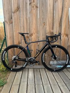 Trek Madone Gen 8 SL Taille M – Dura-Ace Neuf – Lú... - 1