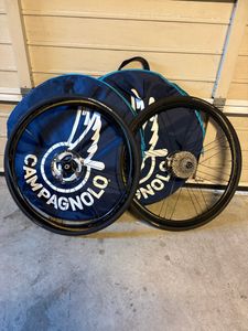Roues Campagnolo BORA WTO 33 - 1
