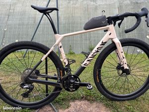 Canyon Grizl CF SLX 8 Di2 - 1