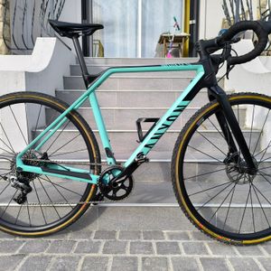 Canyon Inflite CF SL6 - 1