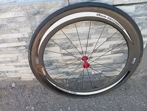 Roue AV carbone 68 mm - 1