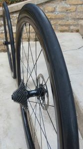 Roval C38 + cassette 12 v et disque sram + pneu - 1