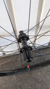Bontrager Aeolus RSL 37 carbone – 2024 – Peu roulé... - 1