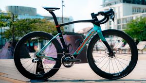 PINARELLO DOGMA X – SRAM RED AXS – ZIPP 454 NSW Ta... - 1