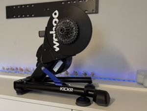 Wahoo Fitness Kickr V6 WiFi Home Trainer - 1