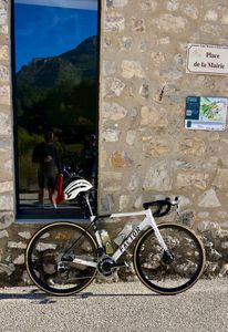 Factor O2 Carbon – SRAM Red AXS – Roues Carbone Gi... - 1