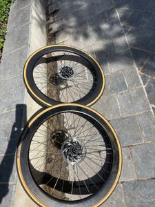 Roue carbone  - 1