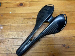 Selle carbone  - 1