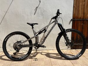 Commencal meta sx v5 - 1