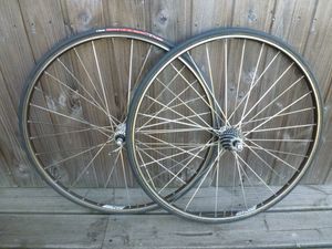 ROUES CAMPAGNOLO - 1
