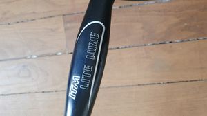 Cintre AERO ITM Lite Lux - 1