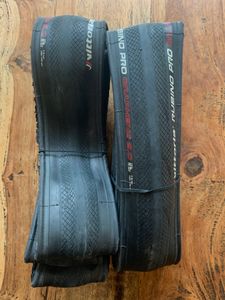 Paire de Vittoria  Rubino Pro 700C x 25 + 1 paire ... - 1
